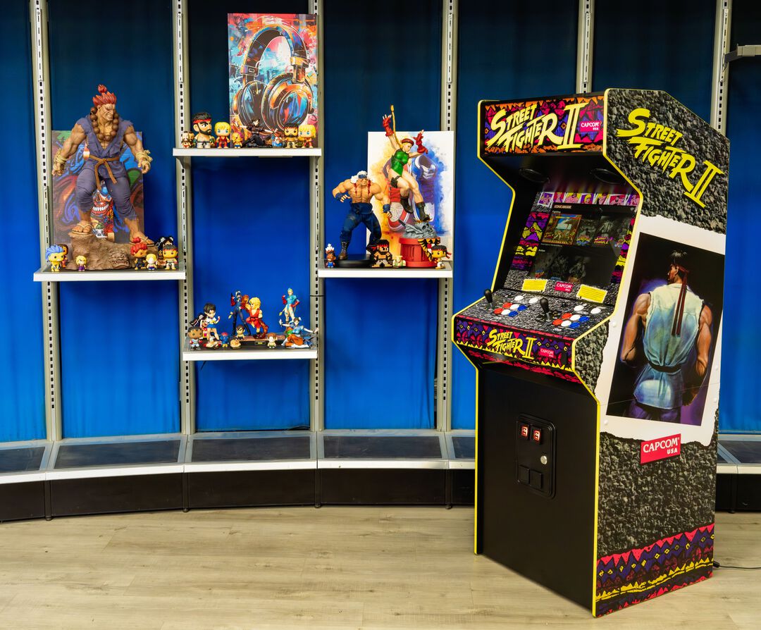 Iconic Arcade X Capcom Street Fighter II