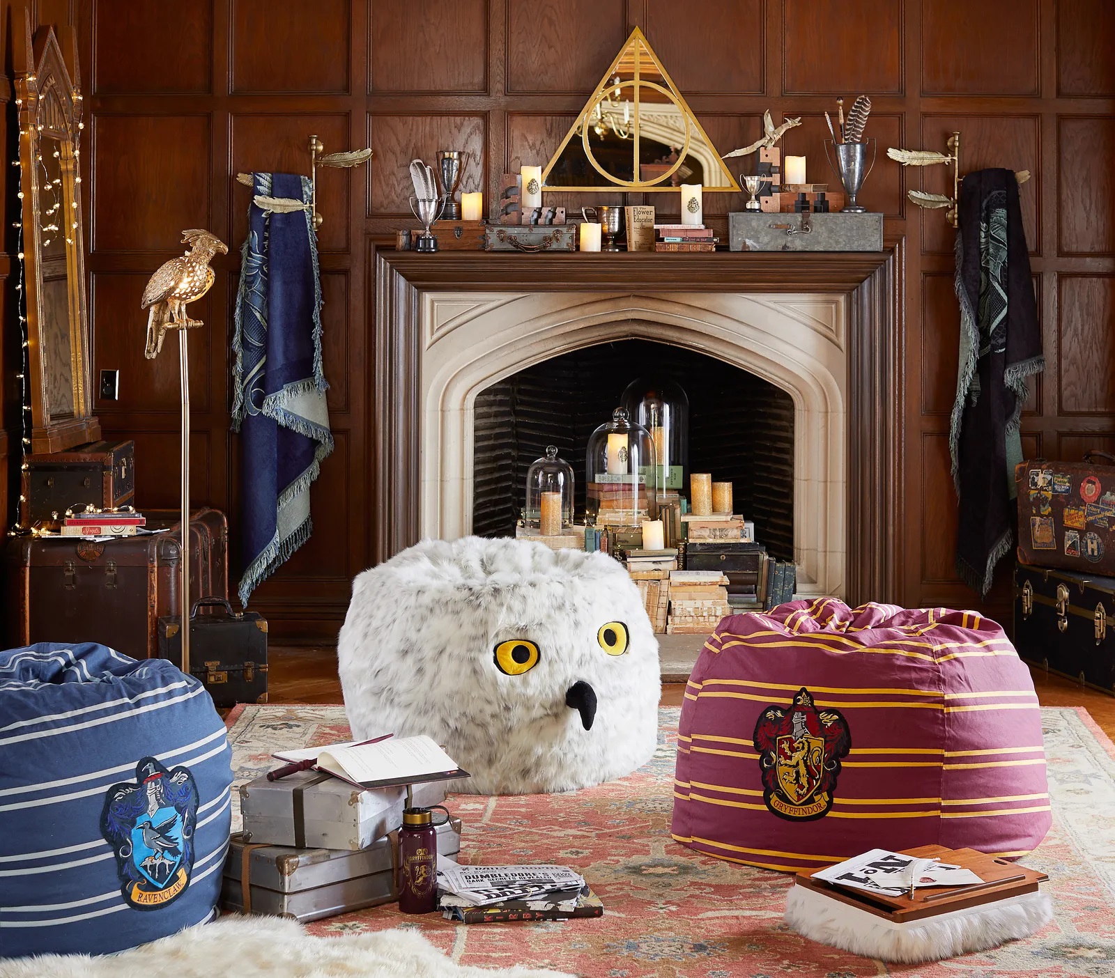 https://sfccdev.micromania.fr/on/demandware.static/-/Sites-Micromania-Library/default/dw5ed589c1/fanzone/Selections/HarryPotterMerch.jpg