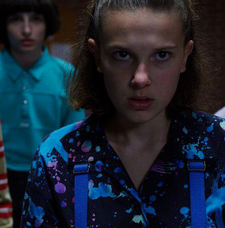 https://sfccdev.micromania.fr/on/demandware.static/-/Sites-Micromania-Library/default/dw4e7e4196/fanzone/dossier/strangerthings/strangerthings-saisontrois.jpg