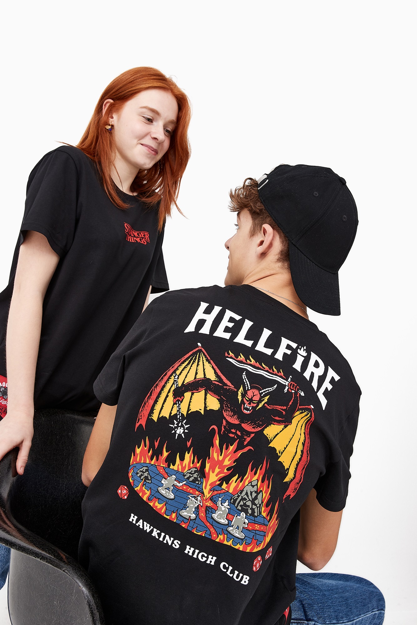 T-shirt - Stranger Things- Hellfire Club Noir